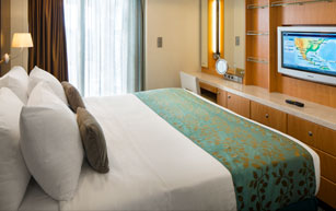 Aquatheater Suites Deck 9 On Oasis Of The Seas Royal Caribbean International